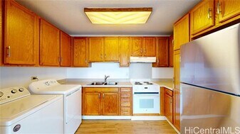 1710 Punahou St in Honolulu, HI - Building Photo