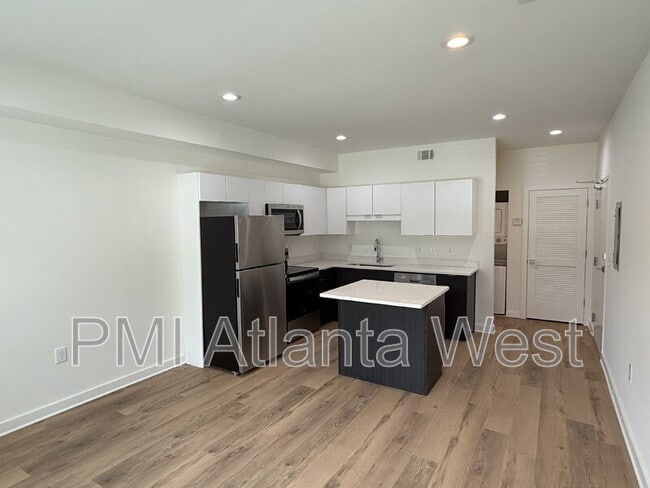 property at 750 Cascade Pl SW