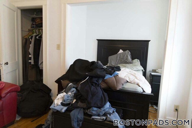 137 Park Dr, Unit 26 in Boston, MA - Foto de edificio - Building Photo