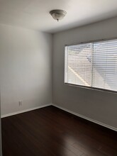 1418 Stanford St, Unit 4 in Santa Monica, CA - Foto de edificio - Building Photo