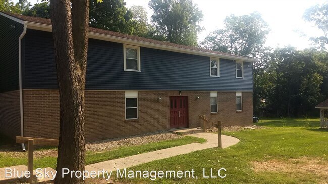 824 Oak St in Connersville, IN - Building Photo - Building Photo