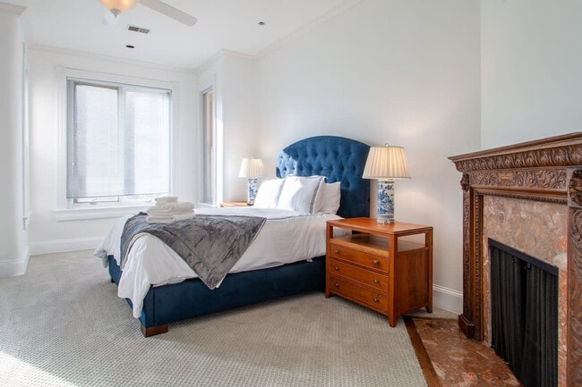 property at 1827 Phelps Pl NW