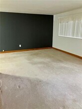 6529 Harshmanville Rd in Dayton, OH - Building Photo - Building Photo