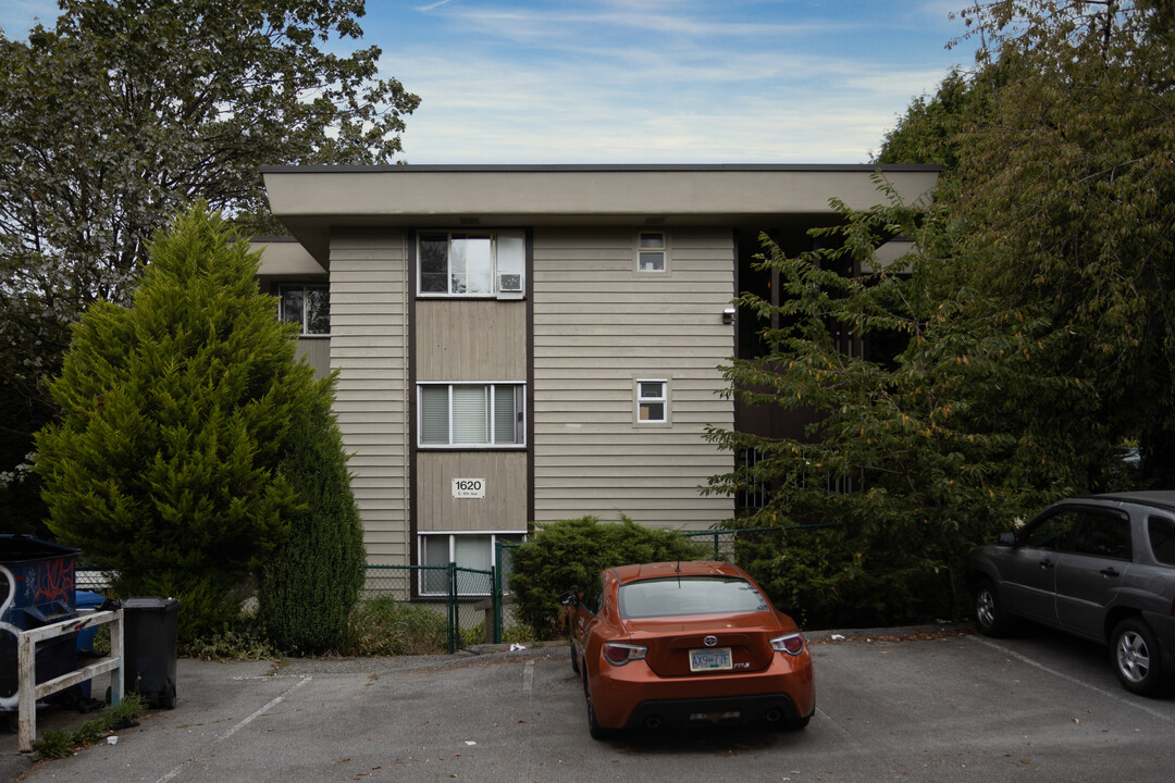 Wallace Wilson House in Vancouver, BC - Building Photo