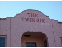 The Twin Six in Bradenton, FL - Foto de edificio - Building Photo