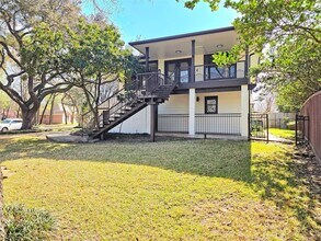 190 Dawns Edge in Montgomery, TX - Foto de edificio - Building Photo