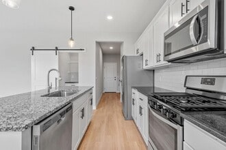 5066 Lander Ave NE in Albertville, MN - Building Photo - Building Photo