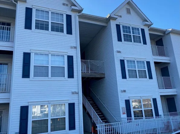 property at 322 Waterford Dr