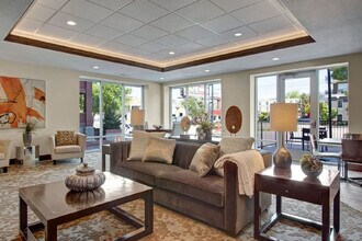 460 E 400 S in Salt Lake City, UT - Foto de edificio - Building Photo