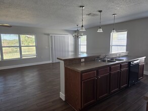 1745 Strathmore Cir in Mount Dora, FL - Building Photo - Building Photo