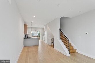 2120 Bellmore St in Philadelphia, PA - Building Photo - Building Photo