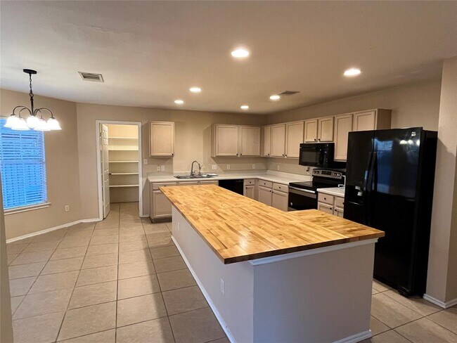 4406 Cisco Valley Dr in Round Rock, TX - Building Photo - Building Photo