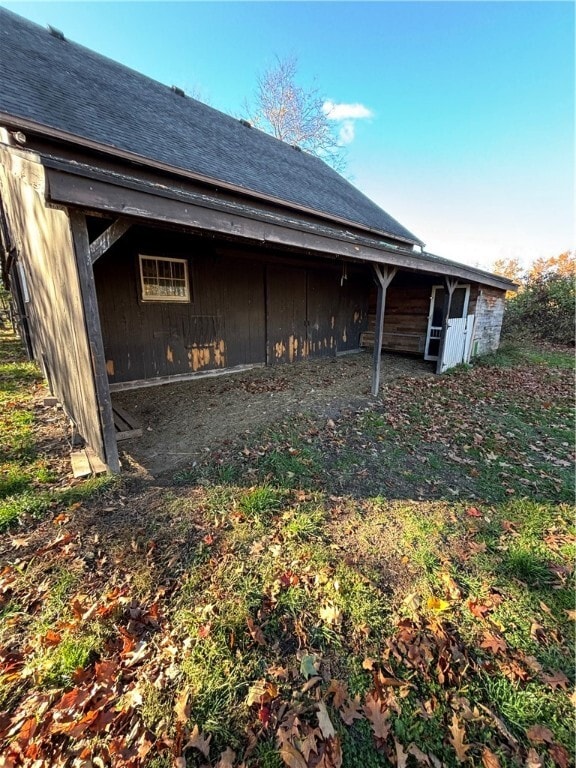 property at 930 W Bloomfield Rd