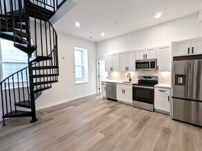1503 N Stillman St, Unit 2 in Philadelphia, PA - Foto de edificio - Building Photo