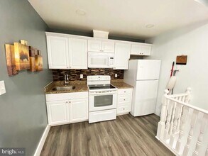 315 N 52nd St in Philadelphia, PA - Building Photo - Building Photo