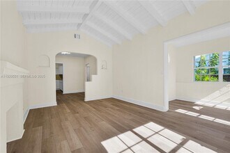 47 NW 49th St in Miami, FL - Building Photo - Building Photo