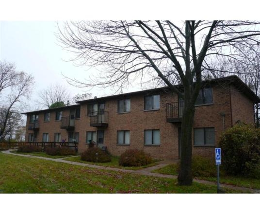 Mound View Apartments in Blue Mounds, WI - Building Photo - Building Photo