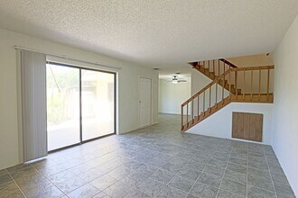 1625 Park Meadows Dr-Unit -1625 Park Meadow Drive in Ft. Myers, FL - Building Photo - Building Photo