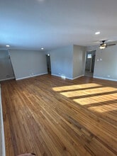 326 W Adams St in Villa Park, IL - Building Photo - Building Photo