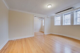 1921 W Estes Ave in Chicago, IL - Building Photo - Building Photo