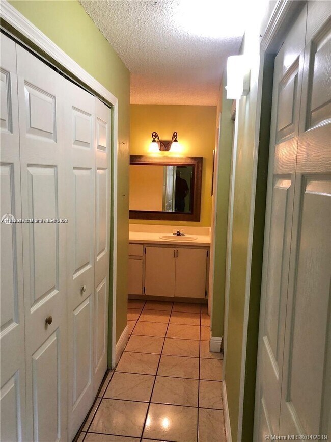 7051 SW 129th Ave-Unit -5 in Miami, FL - Building Photo - Building Photo