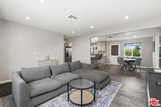 2975 W Ave 33 in Los Angeles, CA - Building Photo - Building Photo