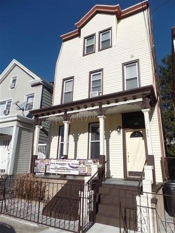 property at 526 29th St