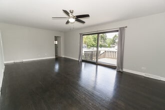 350 Home Ave in Itasca, IL - Building Photo - Building Photo