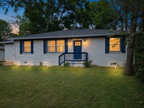 1752 Lynn Ln in Decatur, GA - Building Photo - Building Photo