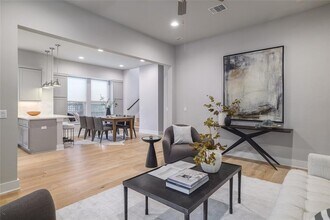 2513 Moreno St in Austin, TX - Building Photo - Building Photo