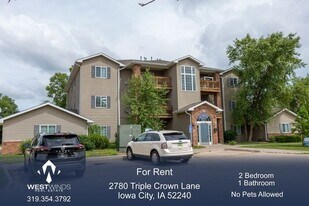 2780 Triple Crown Ln in Iowa City, IA - Building Photo