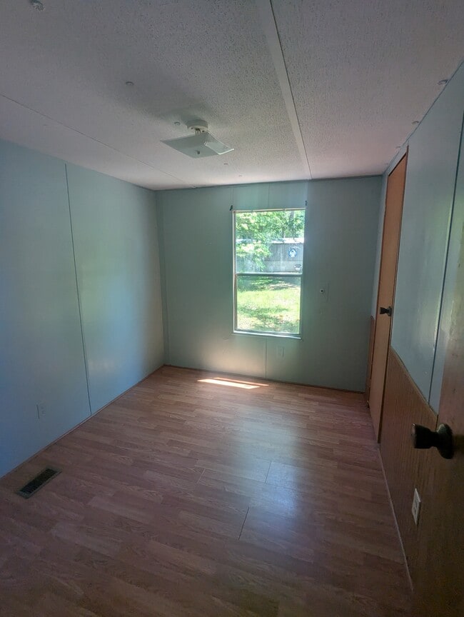 220 Pamela's Pl in Rocky Point, NC - Building Photo - Building Photo