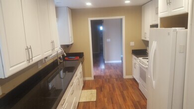 1291 Creswell Dr in Yuba City, CA - Building Photo - Building Photo