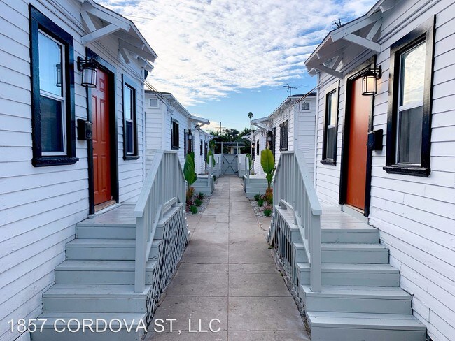 1857 Cordova St in Los Angeles, CA - Building Photo - Building Photo