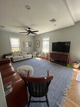 19 Rockview St, Unit 1L in Boston, MA - Building Photo - Building Photo