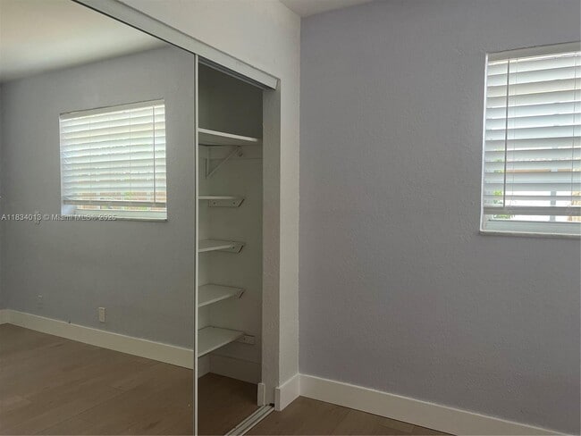 property at 208 SE 2nd St