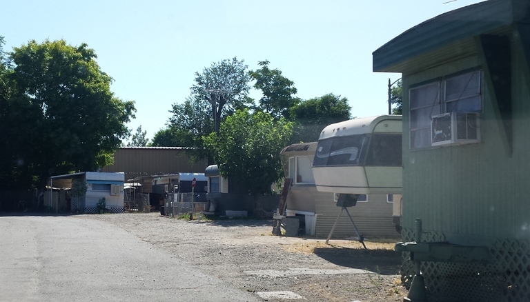 Rancho Mobile Home Park in Stockton, CA - Foto de edificio