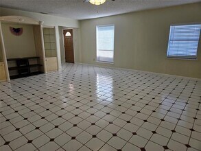 4305 Hanover Dr in Garland, TX - Building Photo - Building Photo