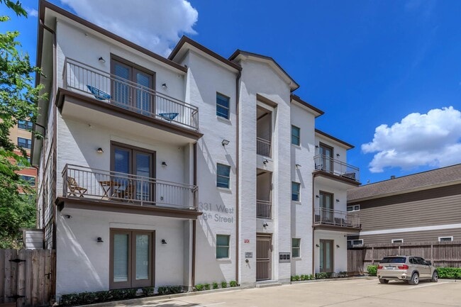 331 18th W St, Unit 1 in Houston, TX - Building Photo - Building Photo