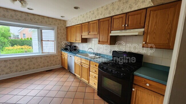 450 E North St in Itasca, IL - Building Photo - Building Photo