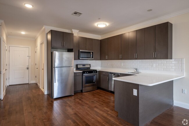 4401 Bergenline Ave in Union City, NJ - Building Photo - Building Photo