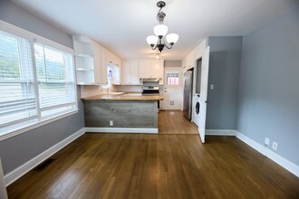 4809 Lavista Rd in Tucker, GA - Building Photo - Building Photo