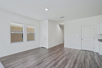 621 Gemsbok Rd in Hutto, TX - Building Photo - Building Photo