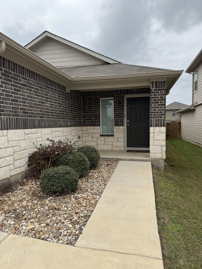14904 Tuff Rd in Manor, TX - Building Photo - Building Photo