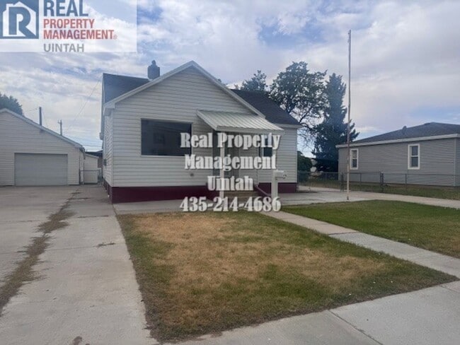 418 E 100 N in Vernal, UT - Building Photo - Building Photo