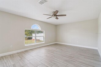 3821 Stonefield Dr in Orlando, FL - Building Photo - Building Photo