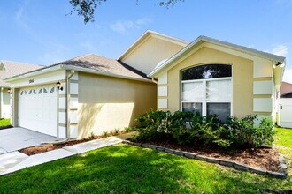 3246 Bellingham Dr in Orlando, FL - Building Photo - Building Photo
