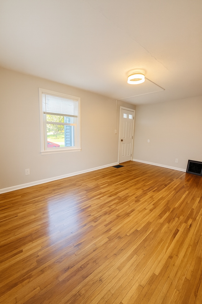 509 Millbrook Rd in Rome, NY - Building Photo - Building Photo