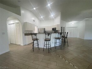 2842 NW 5th Ave in Cape Coral, FL - Building Photo - Building Photo