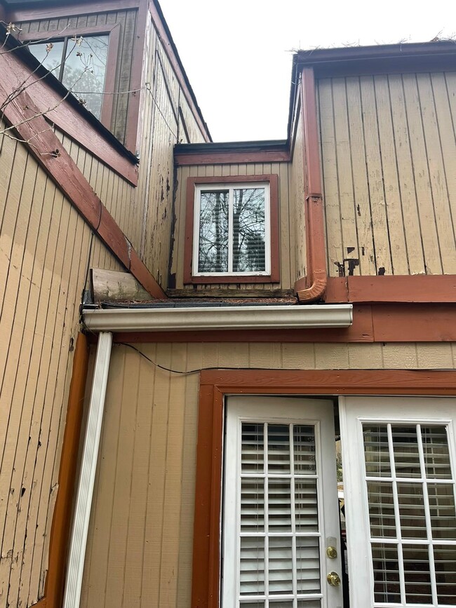 property at 3359 Columbia Trce